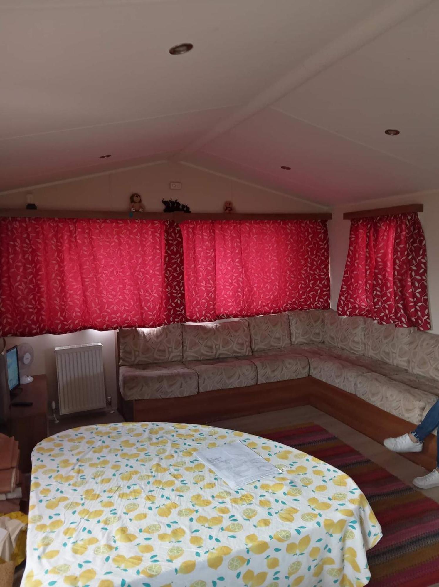 Caledonian Caravan Jaywick Sands Экстерьер фото